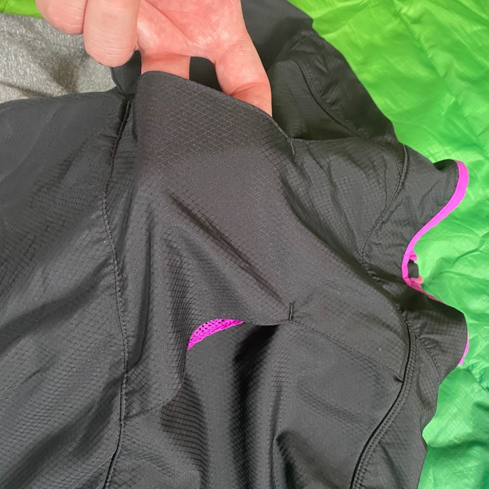 Under Armour Jacket - Picture 7 of 7